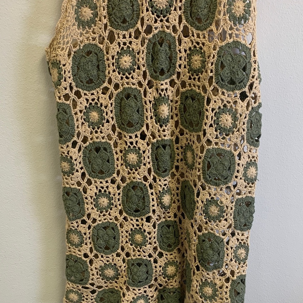 Forever 21 Green and Tan Crochet Tank Top - Picture 4 of 5